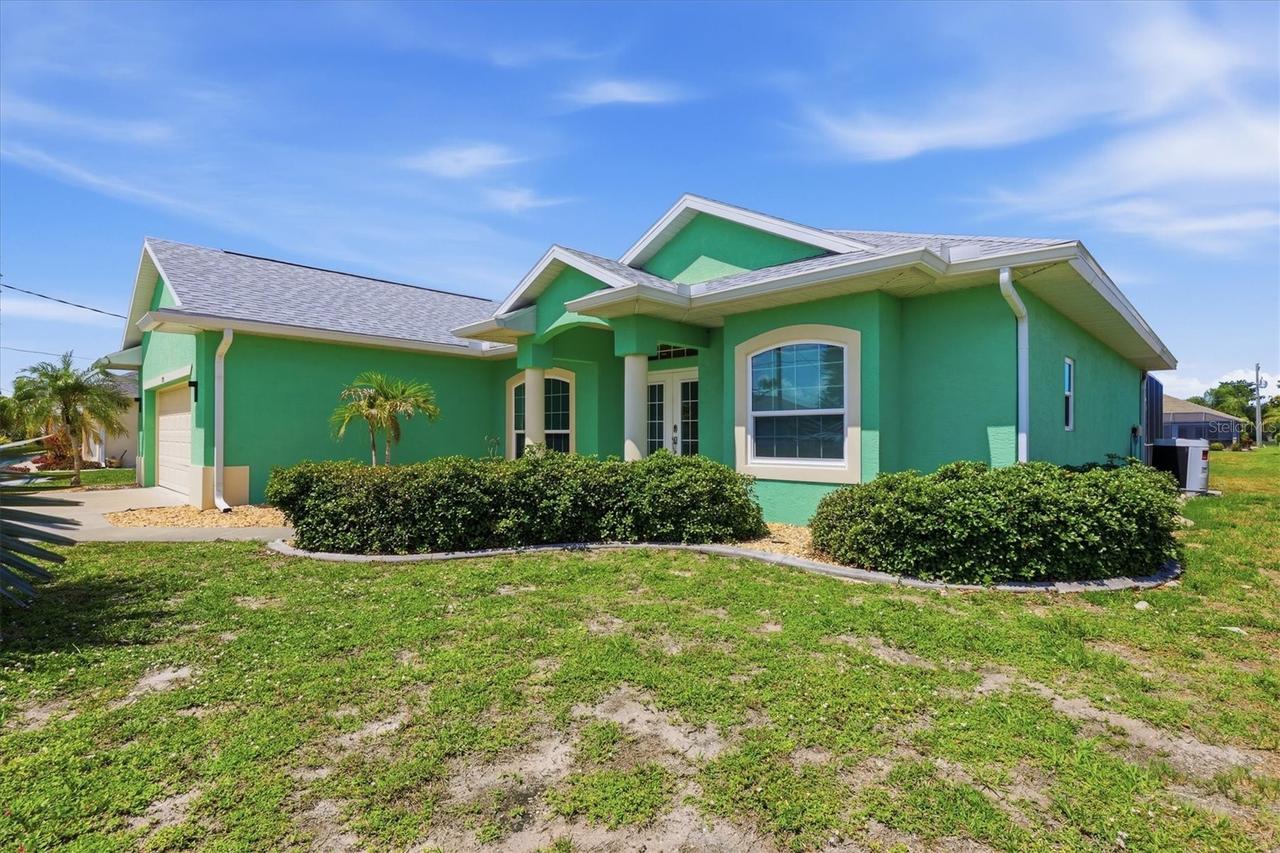 206 Mariner Ln., Rotonda West, FL 33947