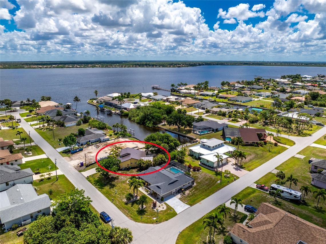 2532 Dixon Ter., Port Charlotte, FL 33981
