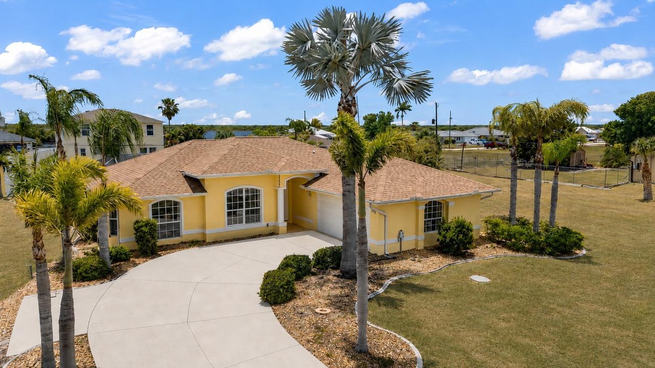 18075 Petoskey Cir., Port Charlotte, FL 33948