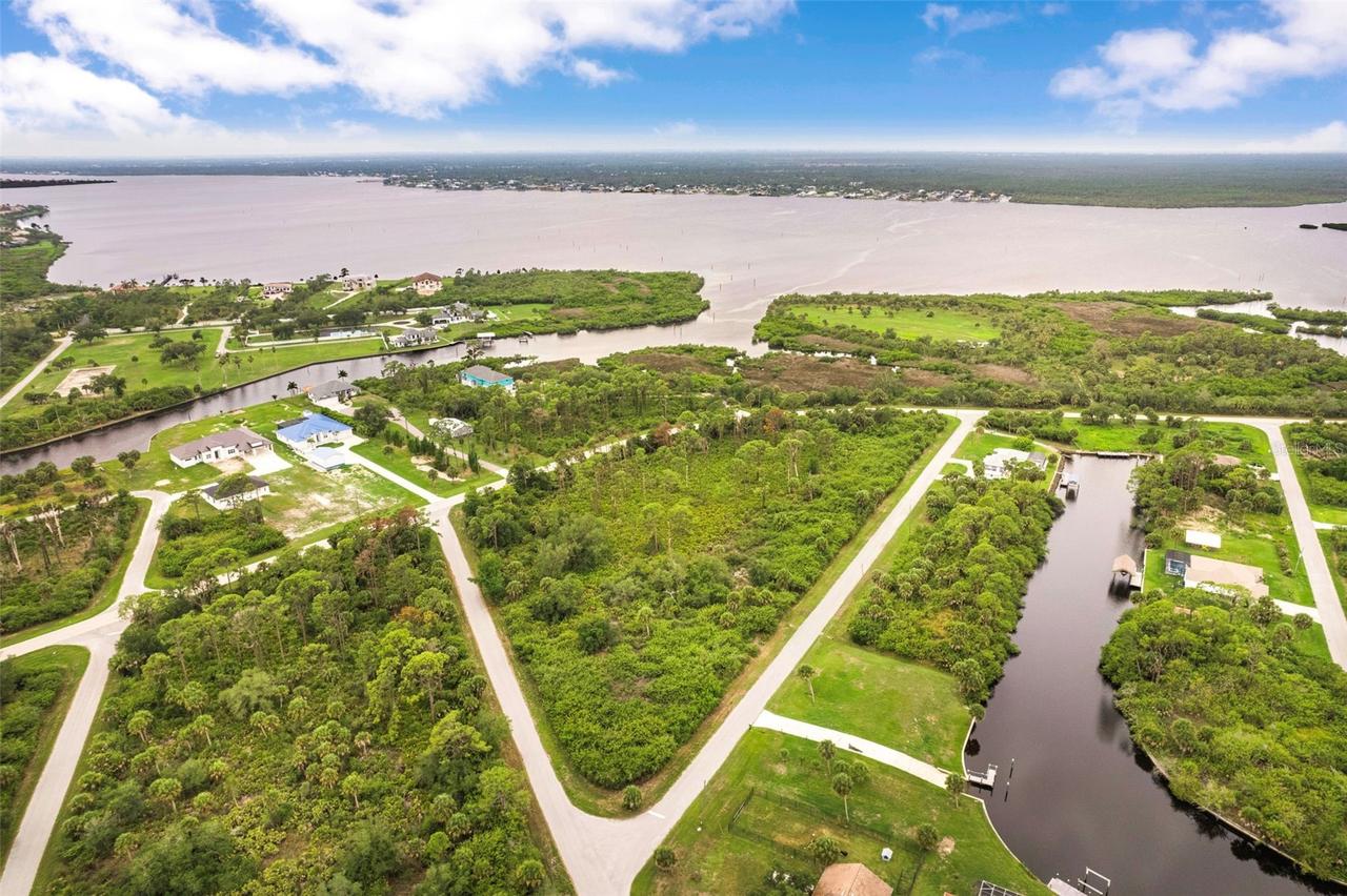 12518 Eisenhower Dr., Port Charlotte, FL 33953