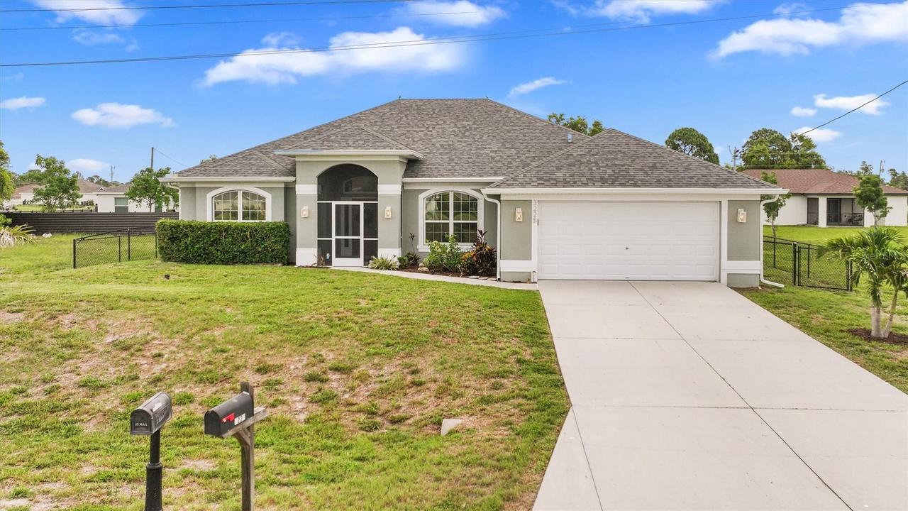 3225 NW 2nd Pl., Cape Coral, FL 33993
