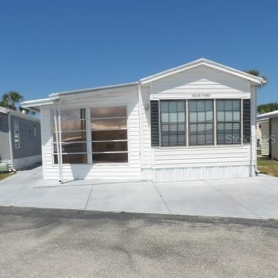 1475 Flamingo Dr. #105, Englewood, FL 34224