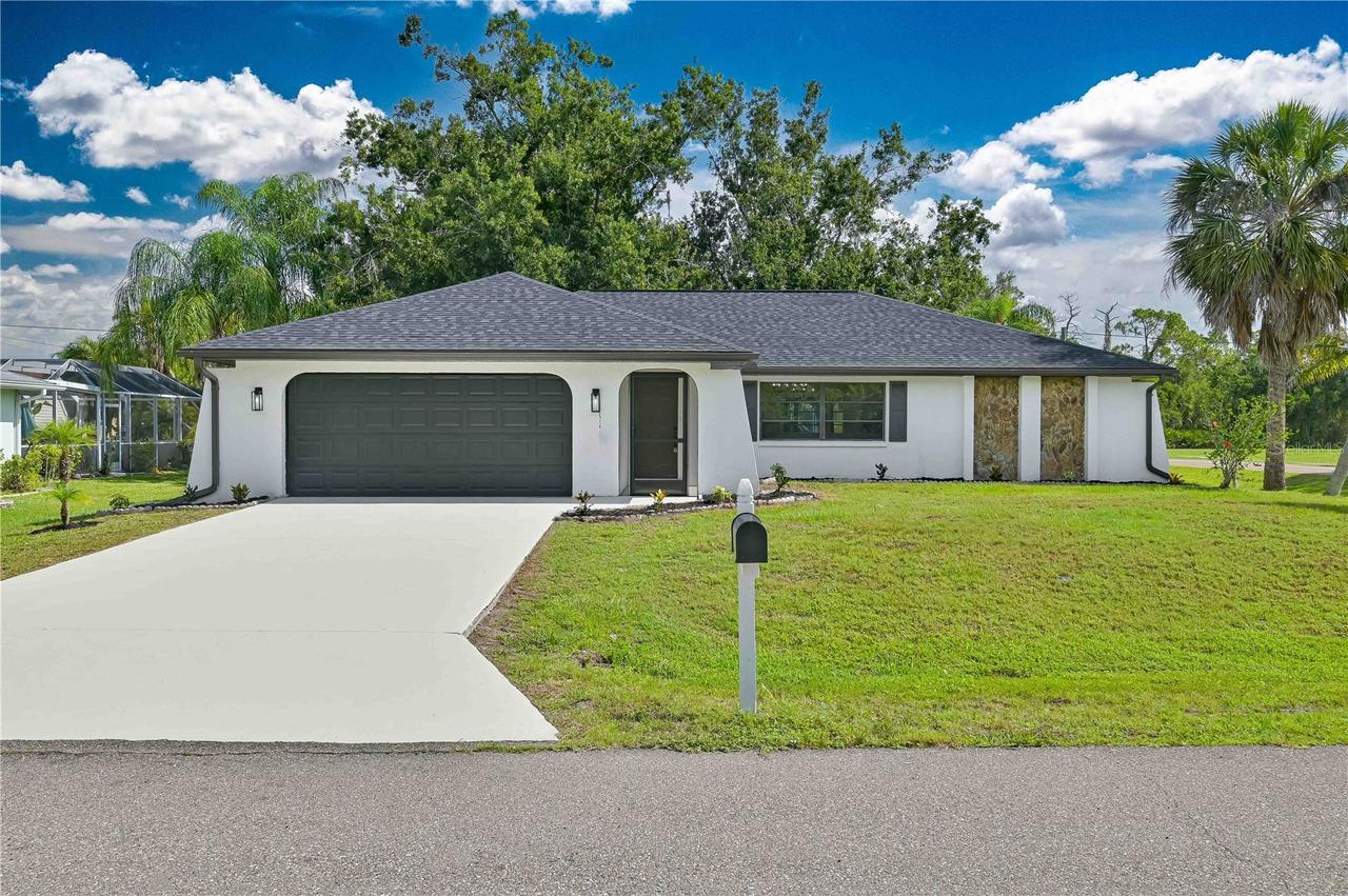 22526 Morocco Ave., Port Charlotte, FL 33952