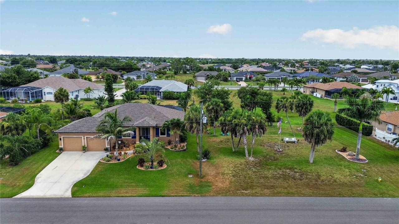 227 Long Meadow Ln., Rotonda West, FL 33947