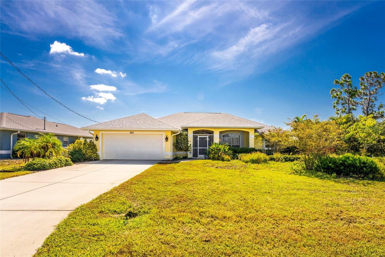 225 Fairway Rd., Rotonda West, FL 33947