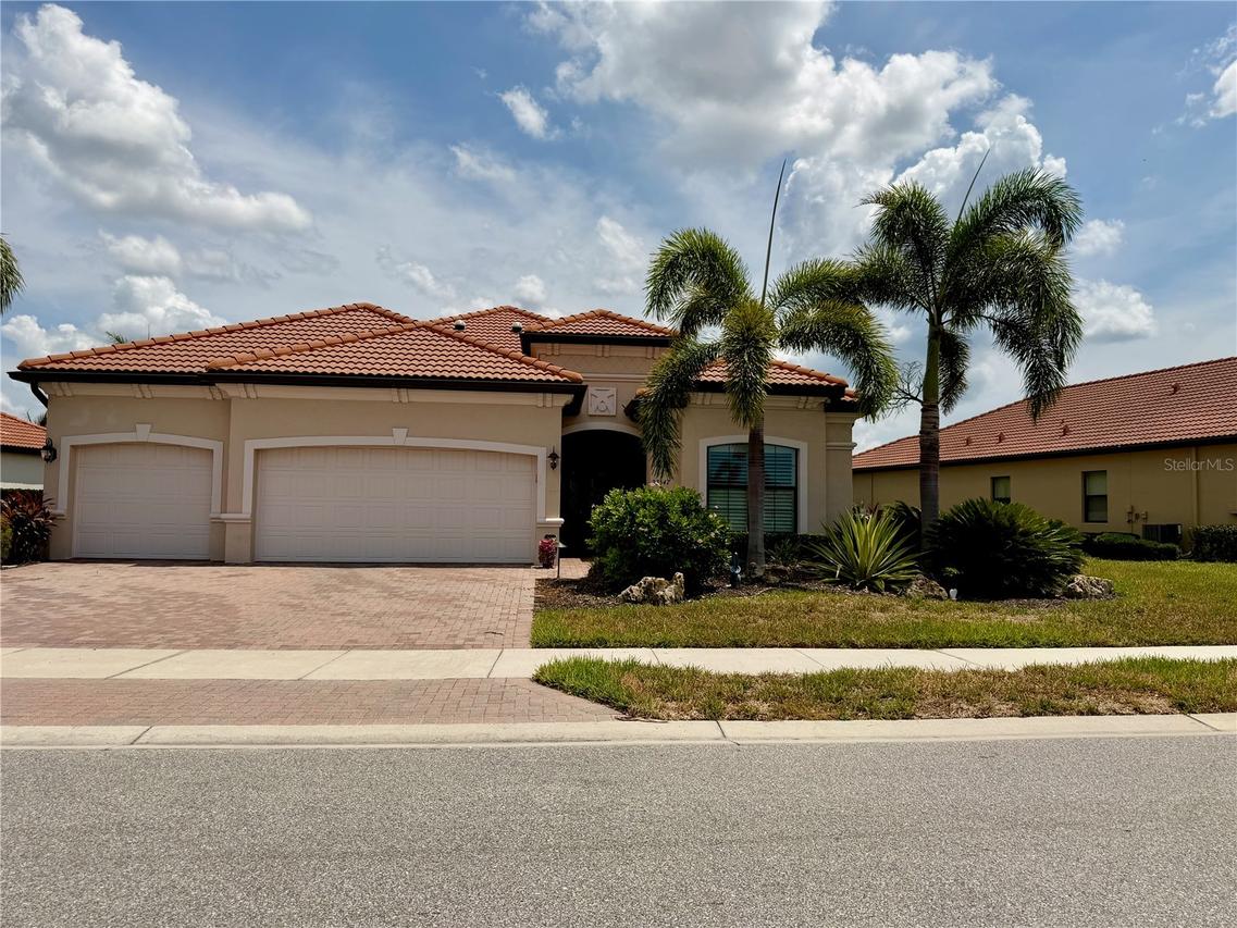 23547 Waverly Cir., Venice, FL 34293
