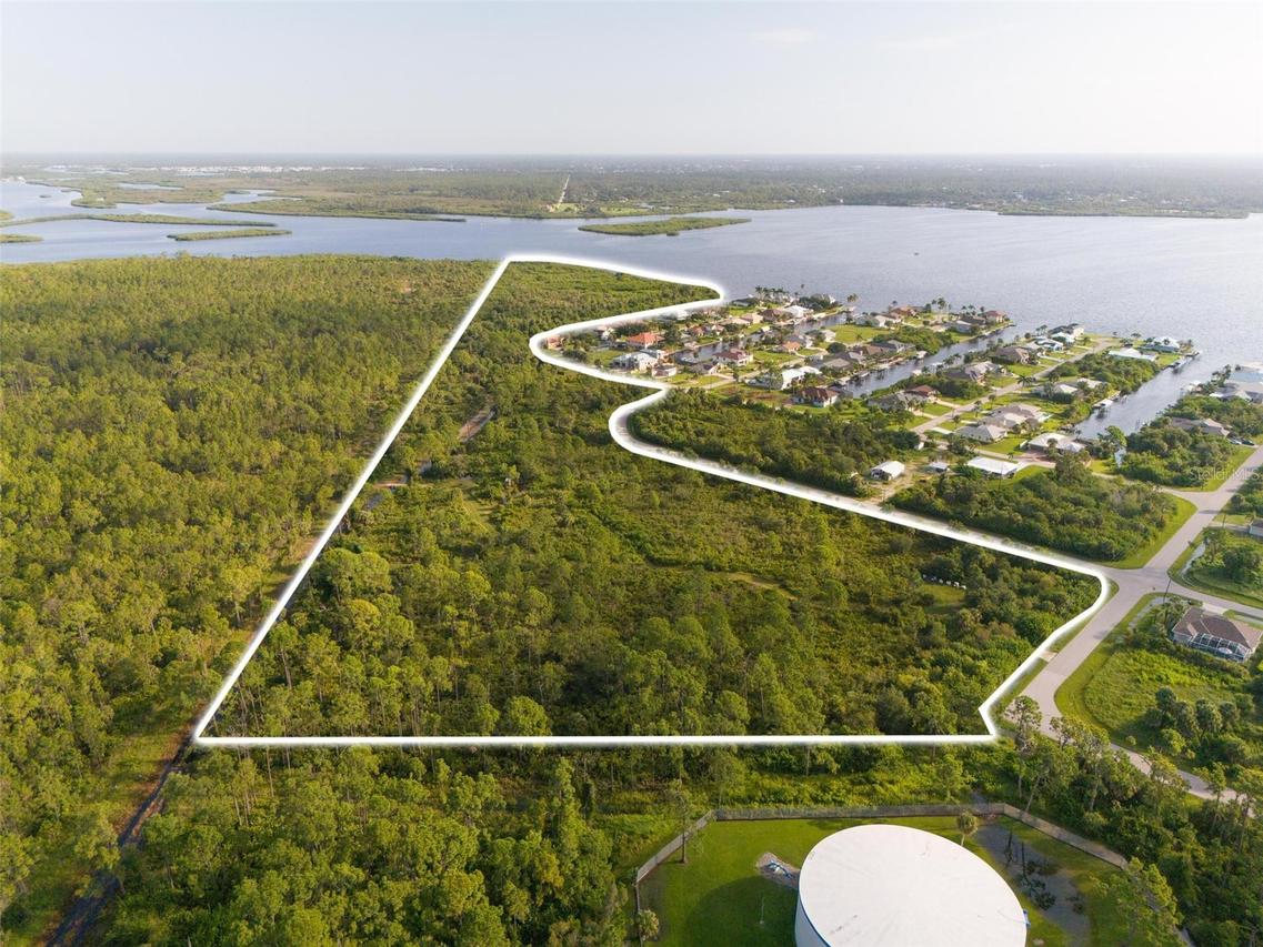 2925 Vance Ter., Port Charlotte, FL 33981