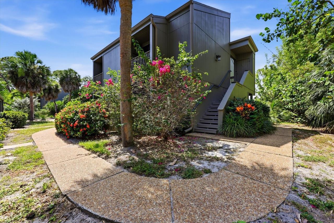 120 Woodland Pl., Osprey, FL 34229