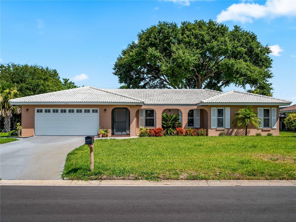 107 Corot Dr., Nokomis, FL 34275