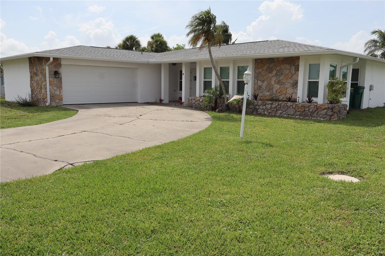 18 Golfview Ct., Rotonda West, FL 33947