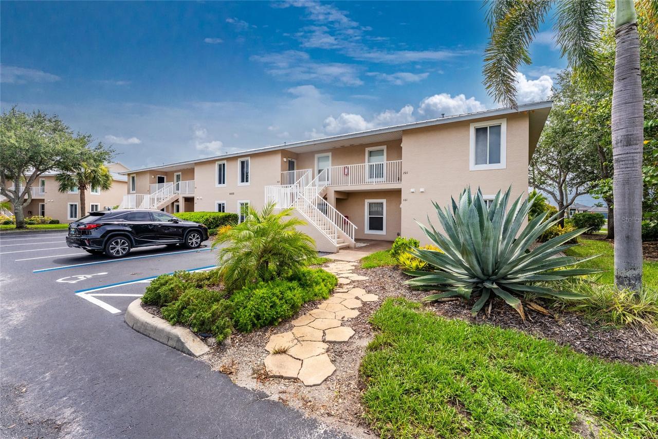 9500 Fiddlers Green Cir. #101, Rotonda West, FL 33947