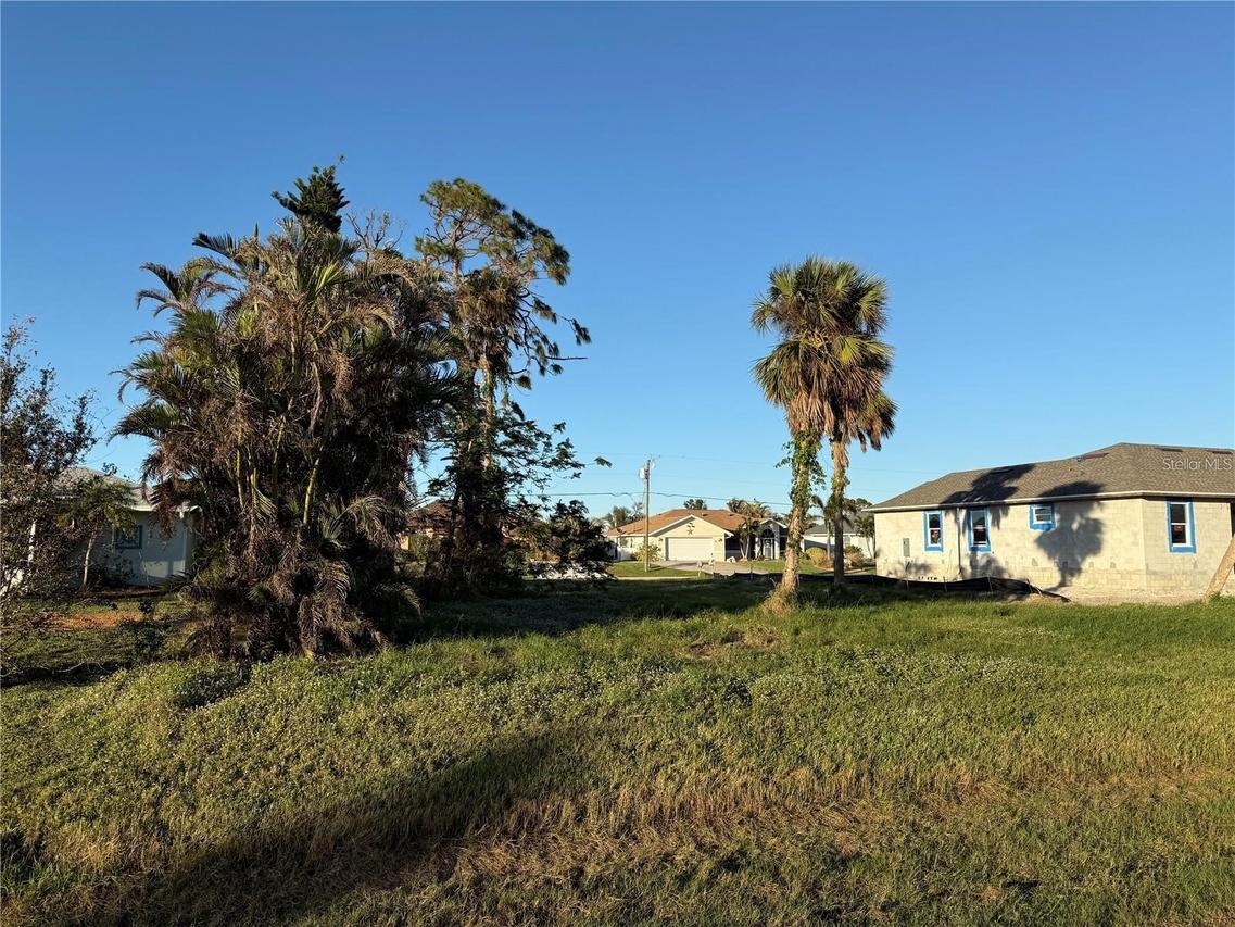 57 Mark Twain Ln Ln., Rotonda West, FL 33947