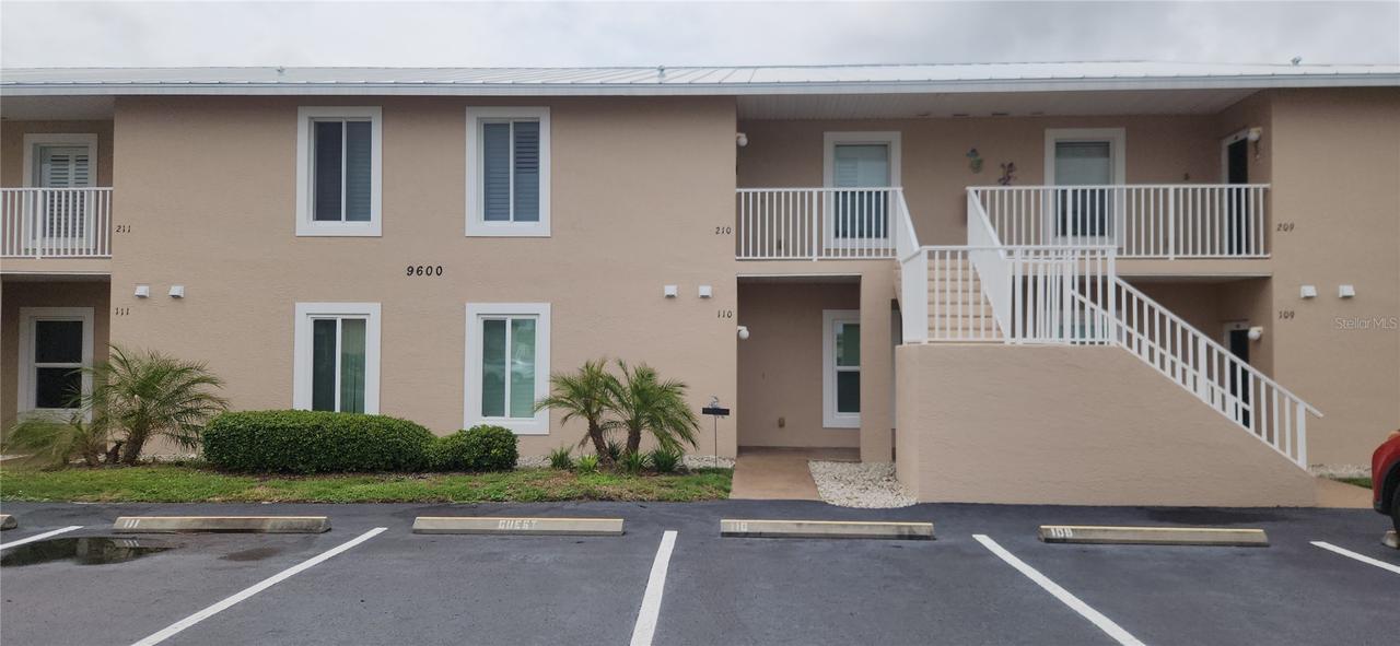 9600 Fiddlers Green Cir. #110, Rotonda West, FL 33947
