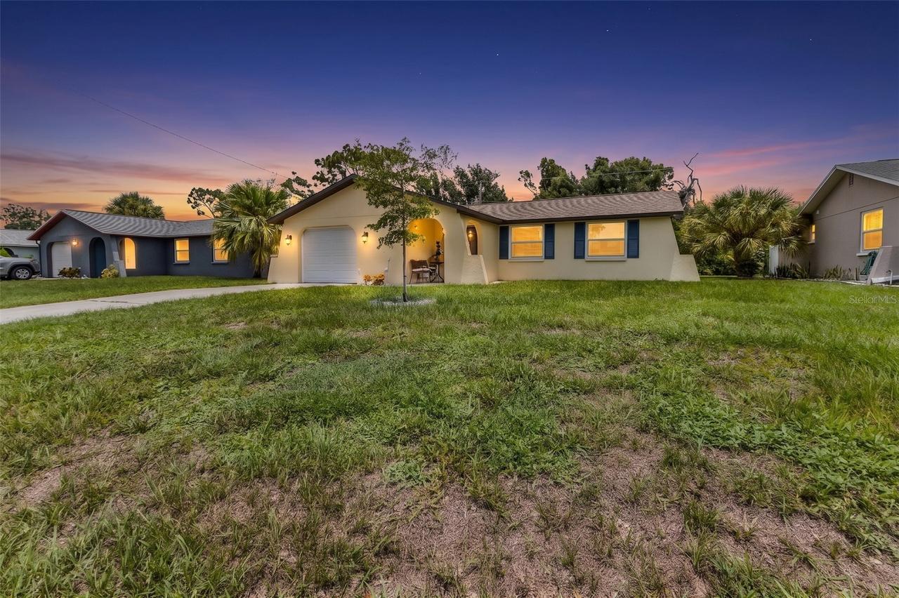 1032 Elaine St., Venice, FL 34285