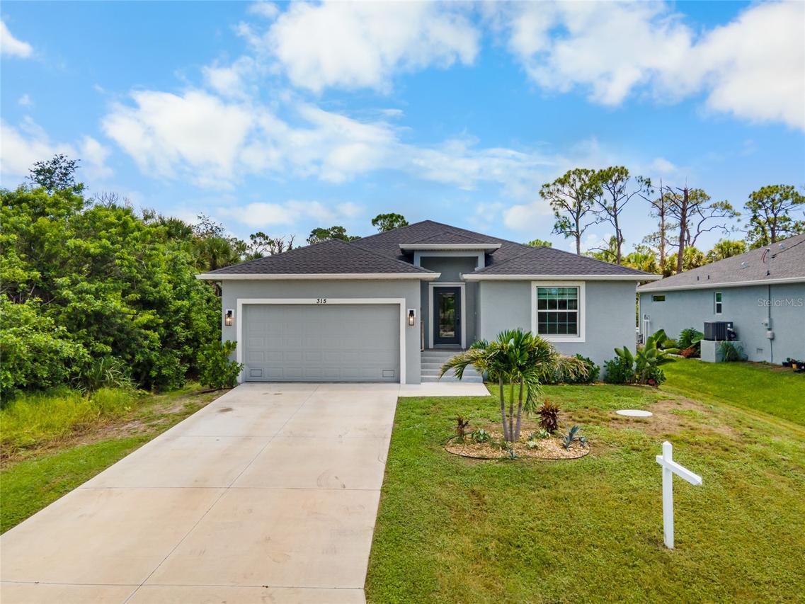 315 Sweetwater Dr., Rotonda West, FL 33947