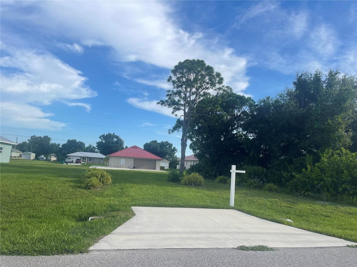 11109 Sunnydale Ave., Englewood, FL 34224