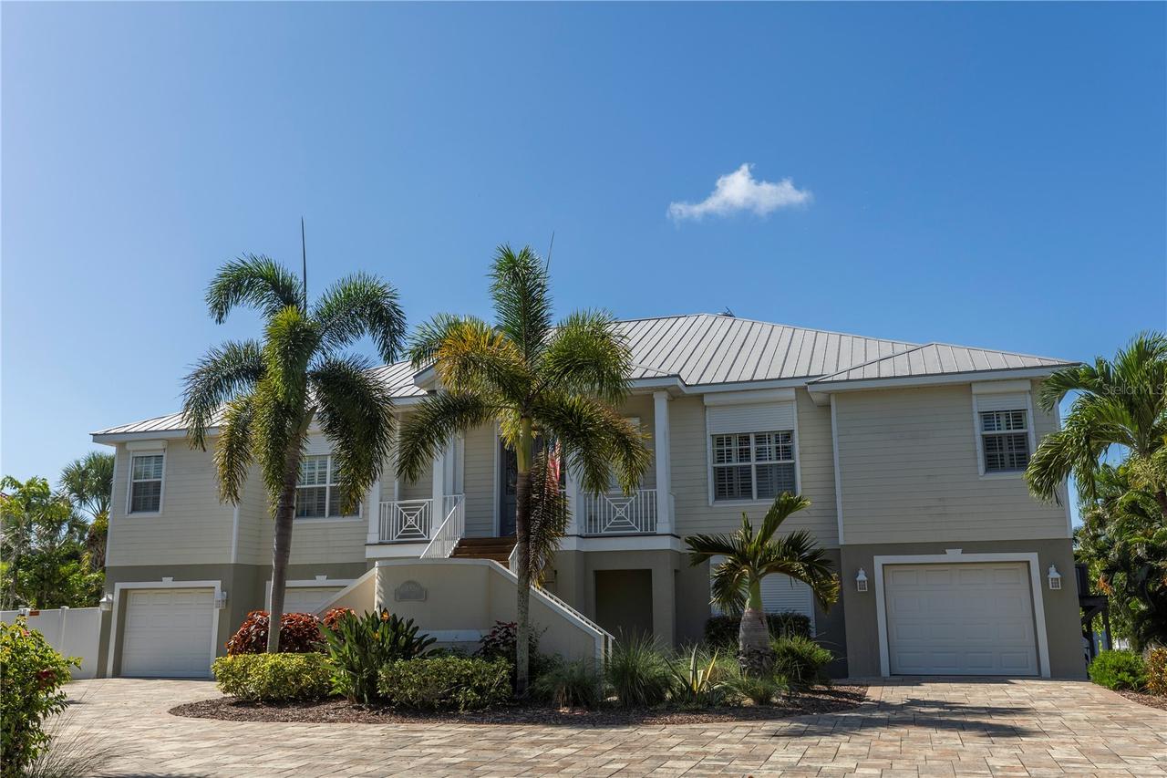 100 Buccaneer Bend, Placida, FL 33946