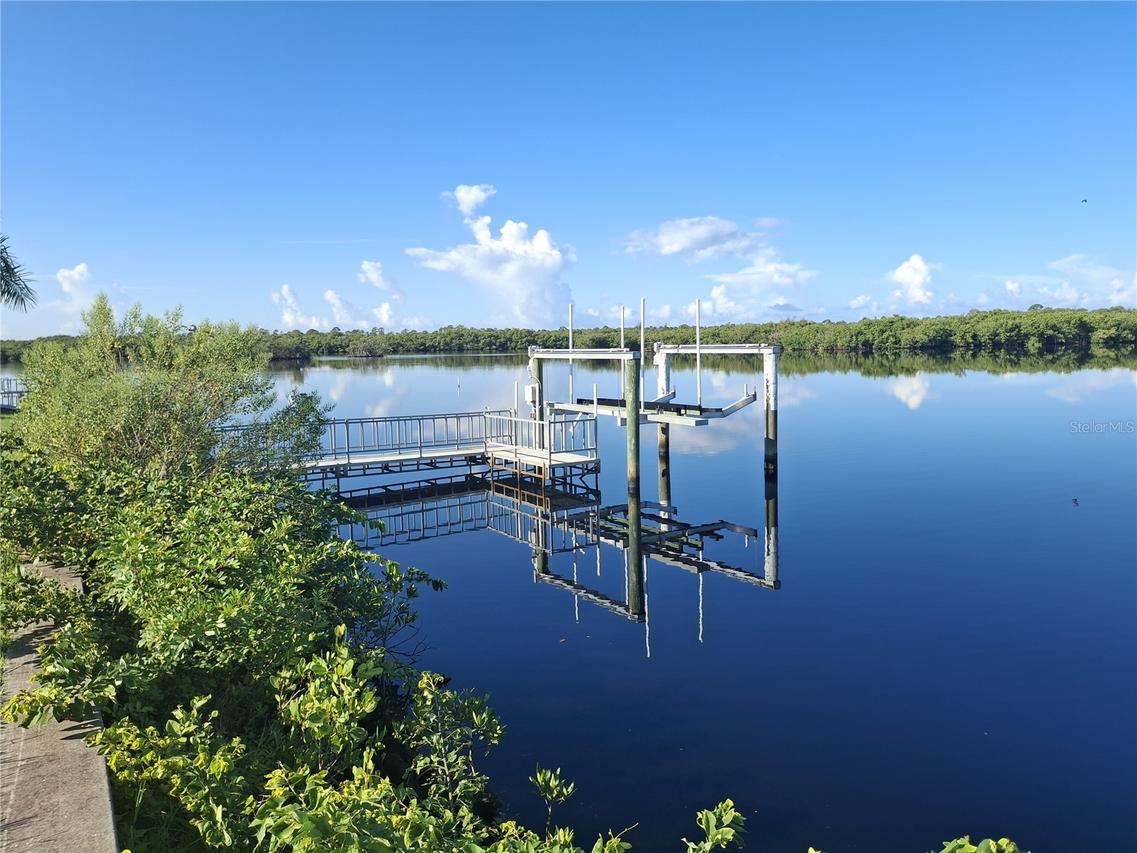150 Martinique Rd. #277, North Port, FL 34287