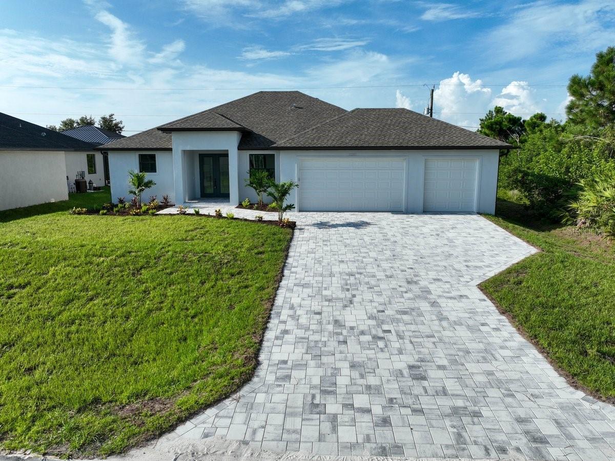 11201 Chalet Ave., Englewood, FL 34224