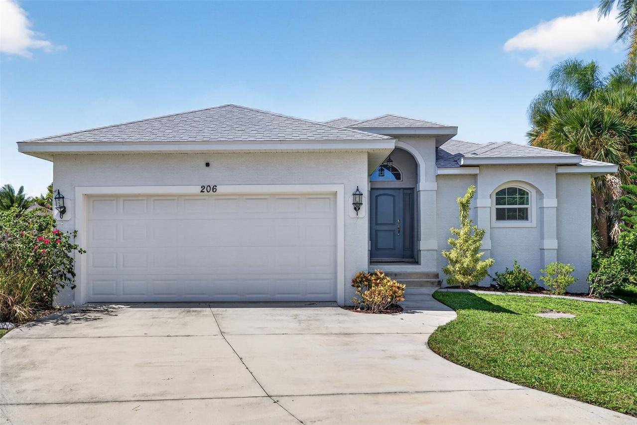 206 Antilla Dr., Rotonda West, FL 33947