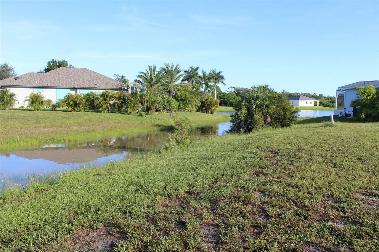 204 Antilla Dr., Rotonda West, FL 33947