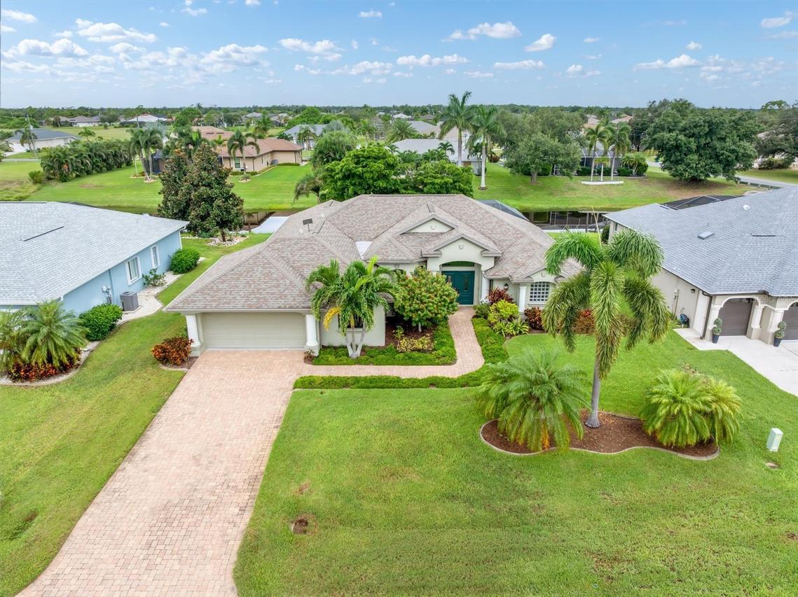 5 Medalist Pl., Rotonda West, FL 33947