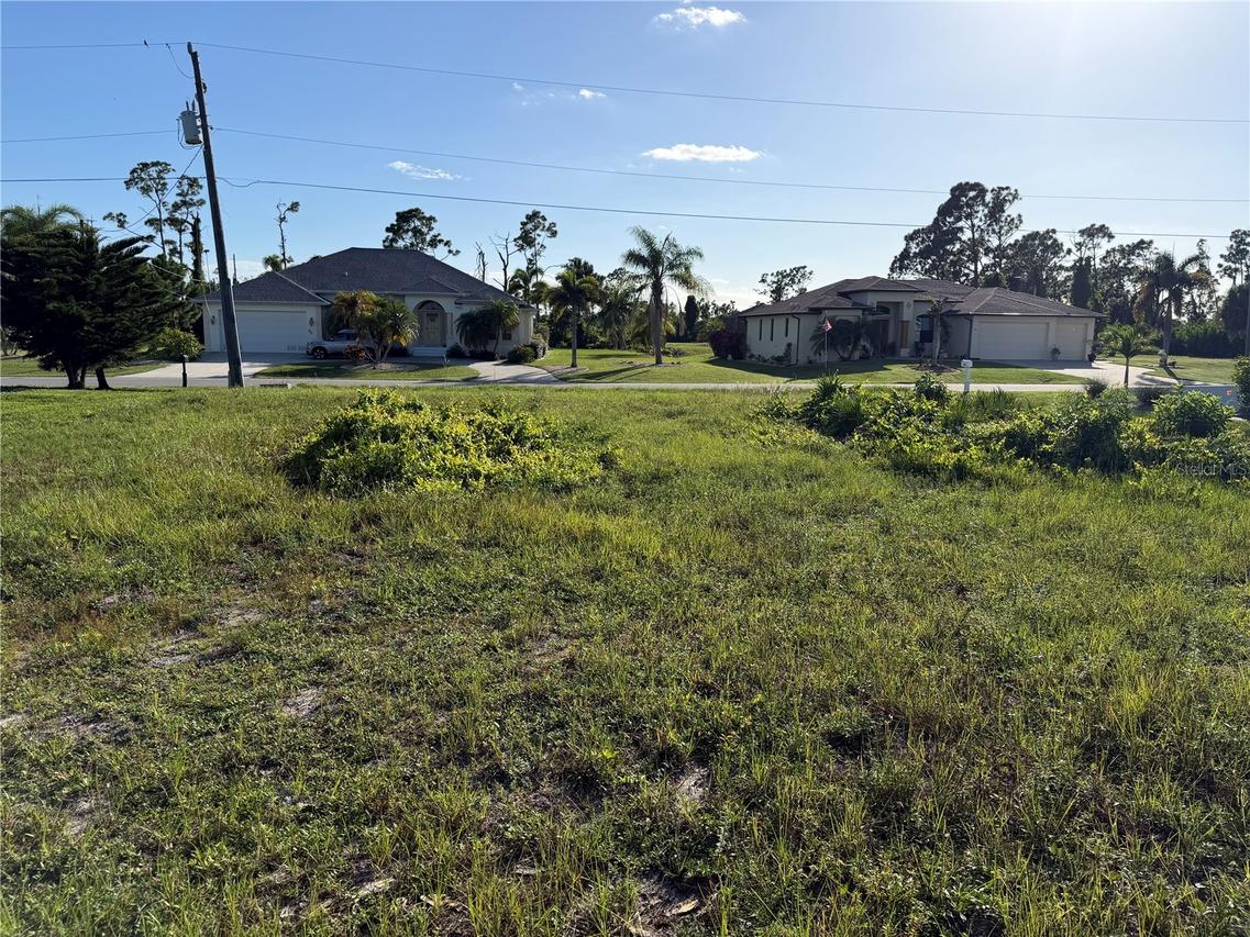 81 Pine Valley Ct, Rotonda West, FL 33947