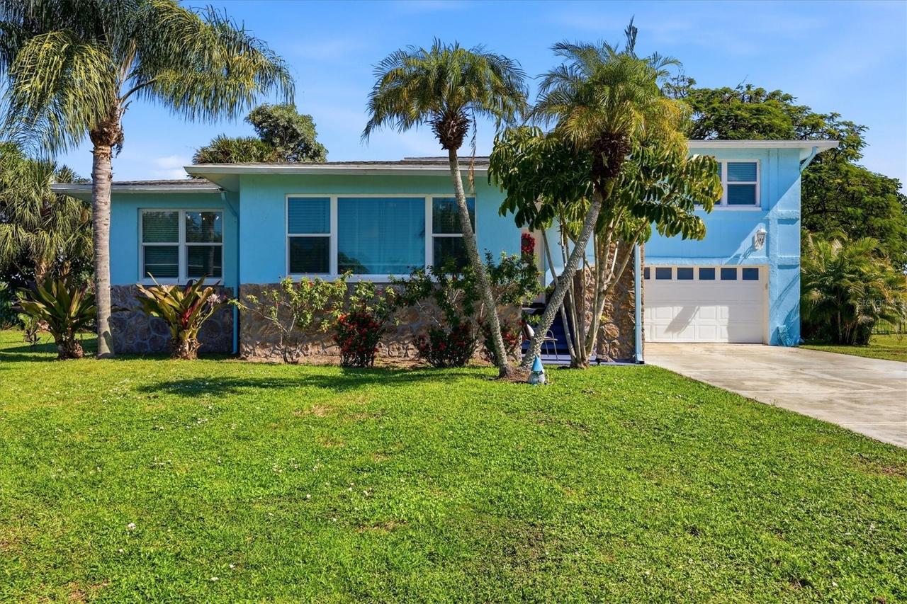 90 Oakland Hills Ct., Rotonda West, FL 33947