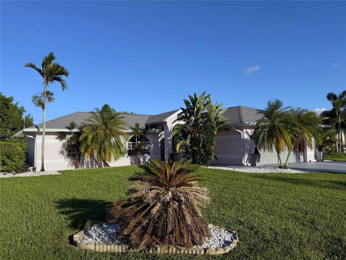 1943 SE 8th Pl., Cape Coral, FL 33990