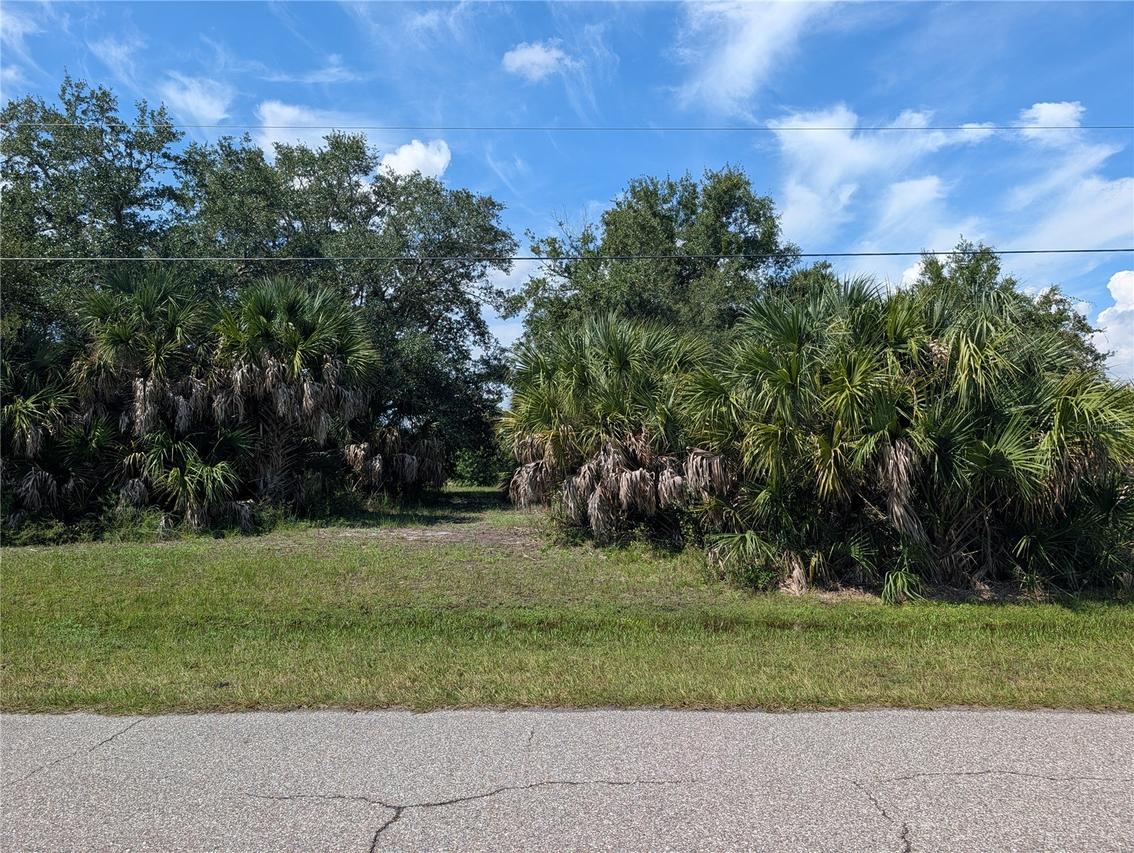 144 Haddock Dr., Rotonda West, FL 33947