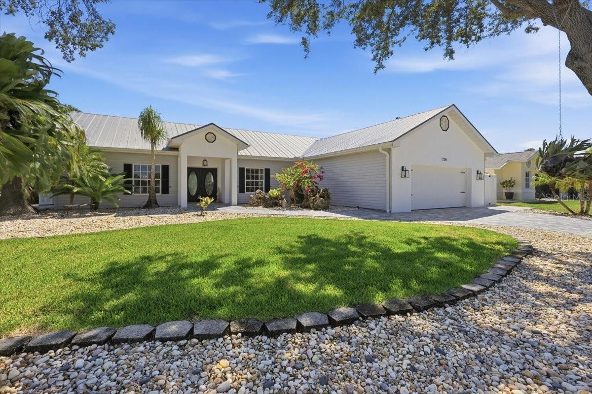 7376 Memorial Dr., Port Charlotte, FL 33981