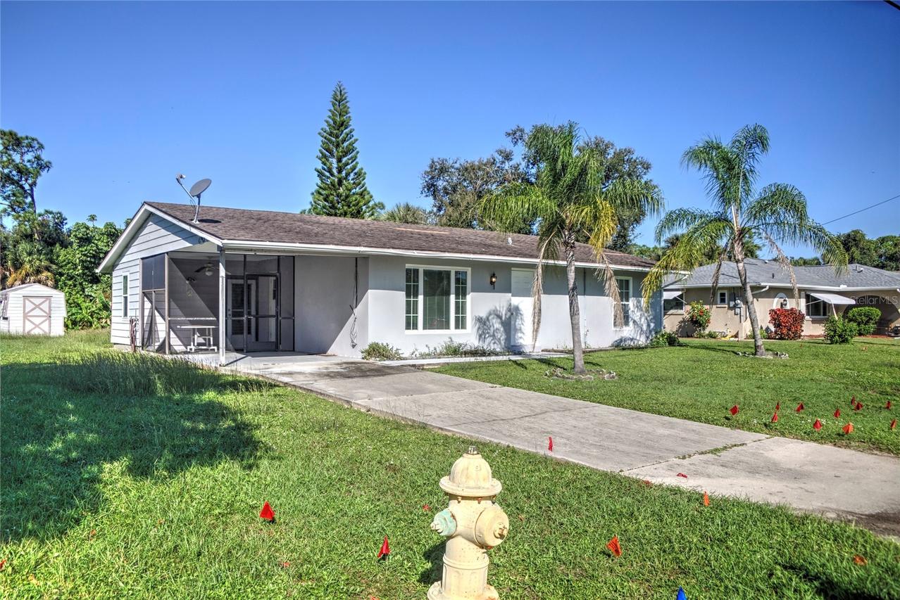 493 Dorchester St., Port Charlotte, FL 33954