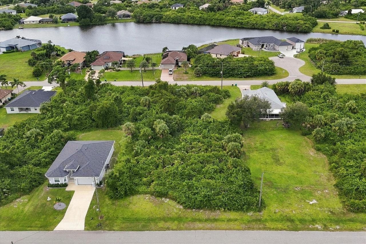 173 Wright Dr., Rotonda West, FL 33947