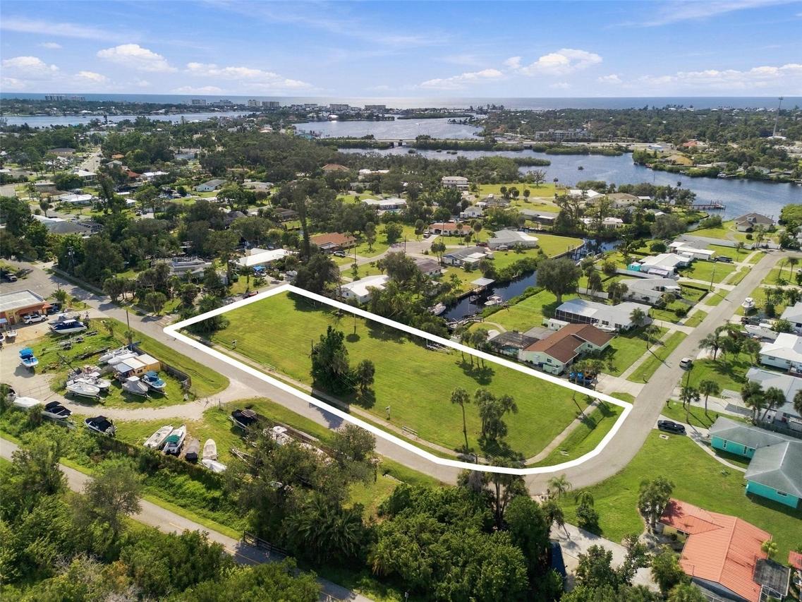 510 Buena Vista Dr., Nokomis, FL 34275