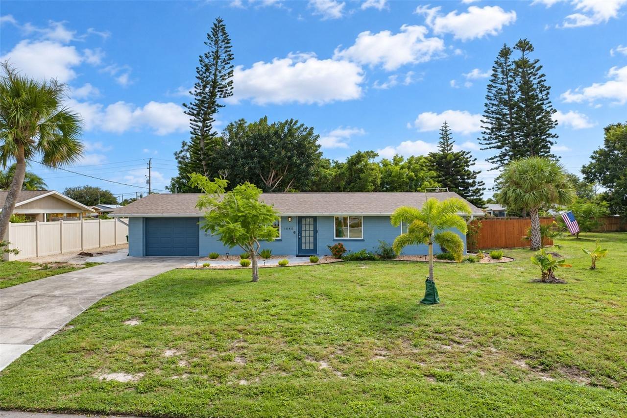 1545 Barbara Pl., Englewood, FL 34223