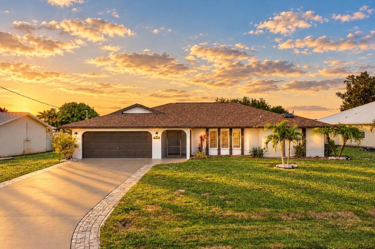 122 Bunker Rd., Rotonda West, FL 33947