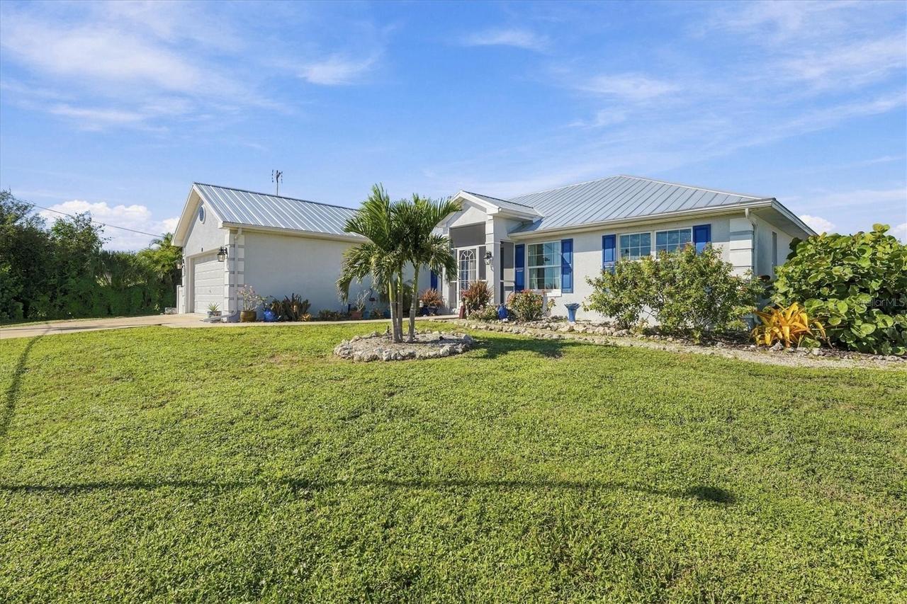 72 Mark Twain Ln., Rotonda West, FL 33947