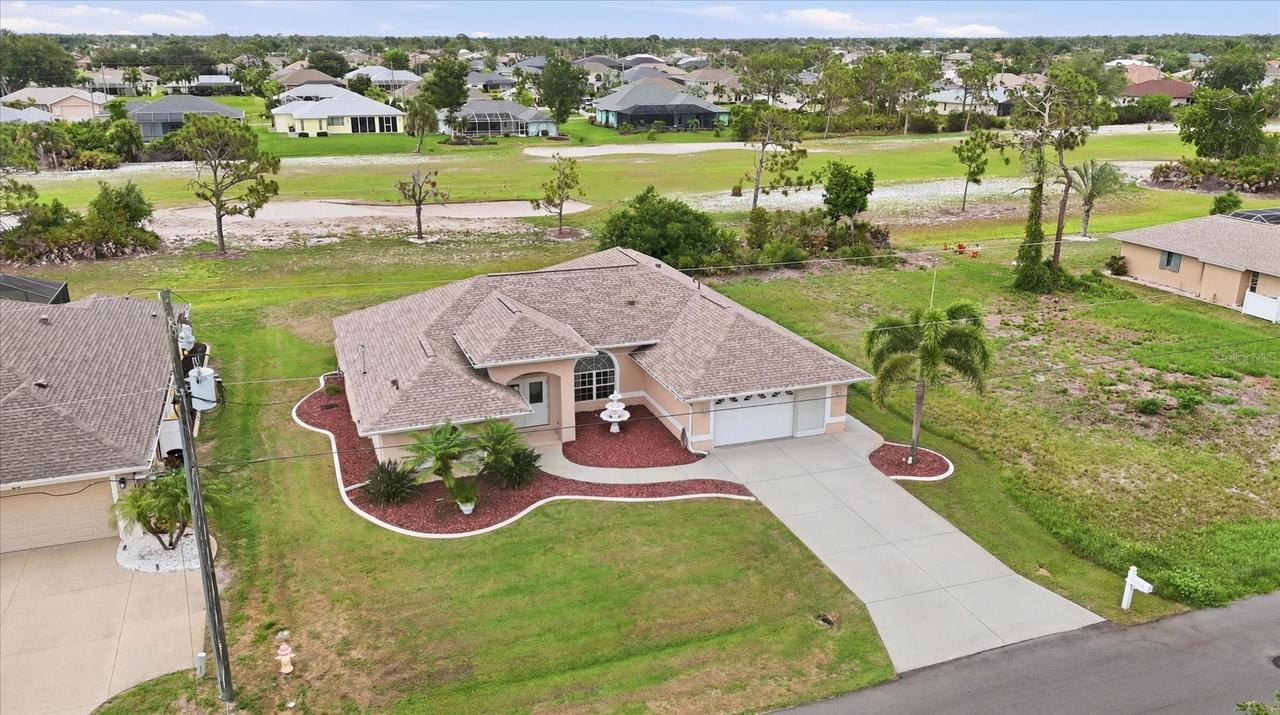 82 Pinehurst Pl., Rotonda West, FL 33947