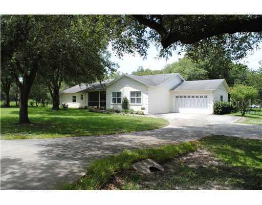 18434 30th St., Lutz, FL 33559