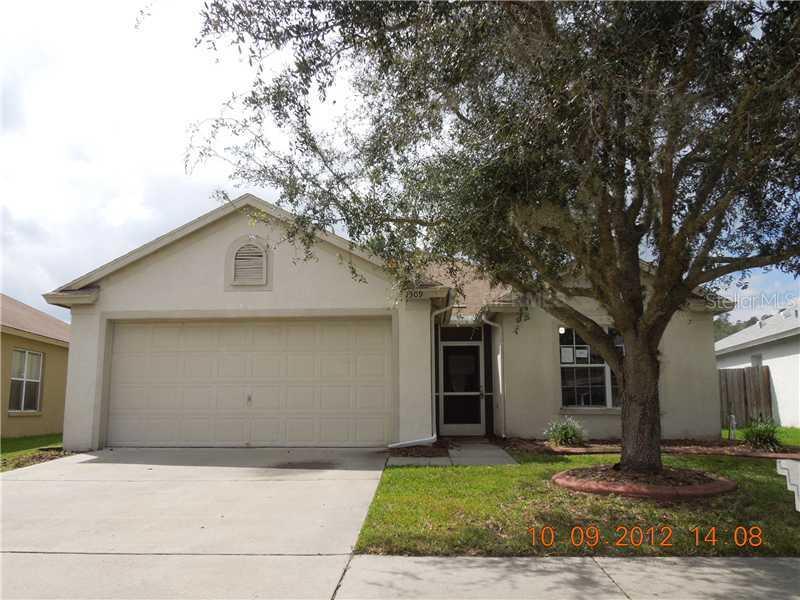 1309 Maximilian Dr., Zephyrhills, FL 33543