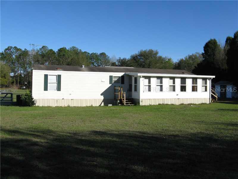 8040 Hamster Dr., Zephyrhills, FL 33540
