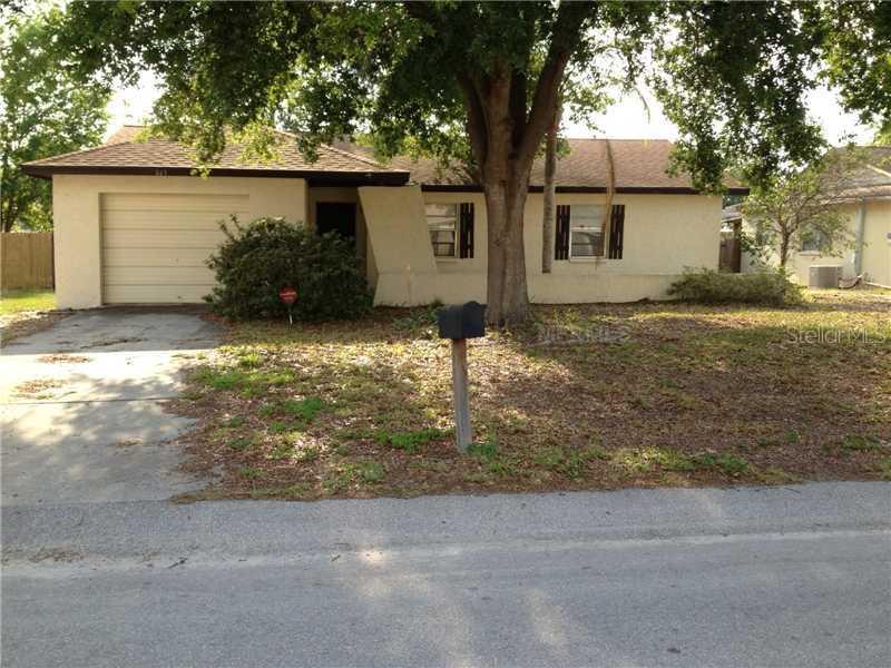 817 Cinnamon Dr., Winter Haven, FL 33880