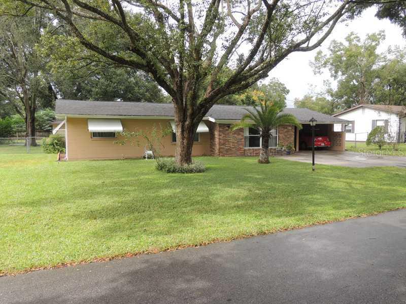 6015 11th St., Zephyrhills, FL 33542