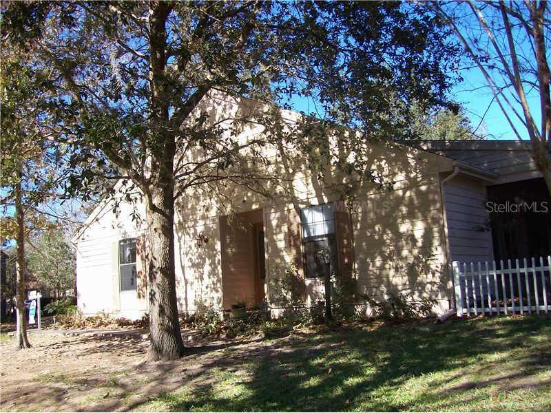 831 Village Dr., Brooksville, FL 34601