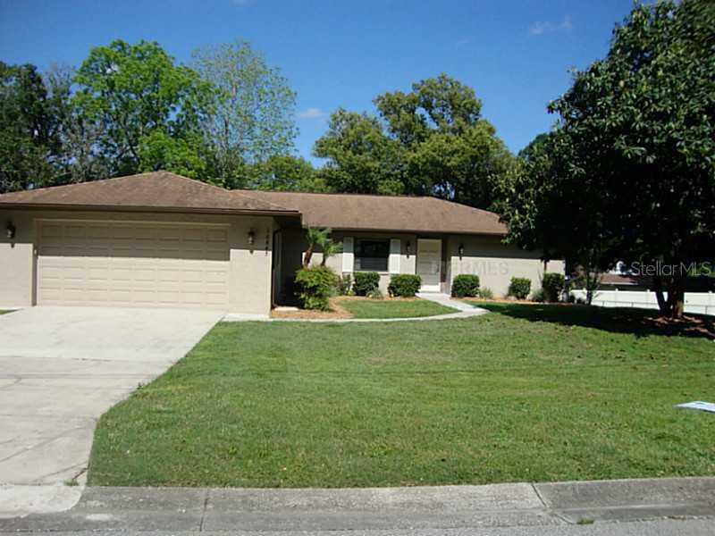 10845 Hilldale Dr., Dade City, FL 33525