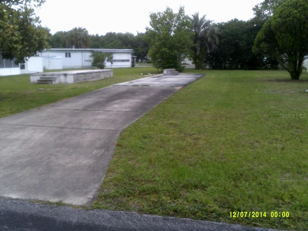 39612 Rockford Ave., Zephyrhills, FL 33542