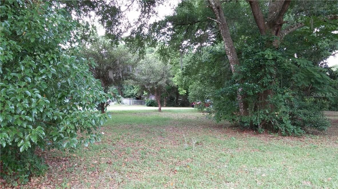 5629 18th St., Zephyrhills, FL 33542