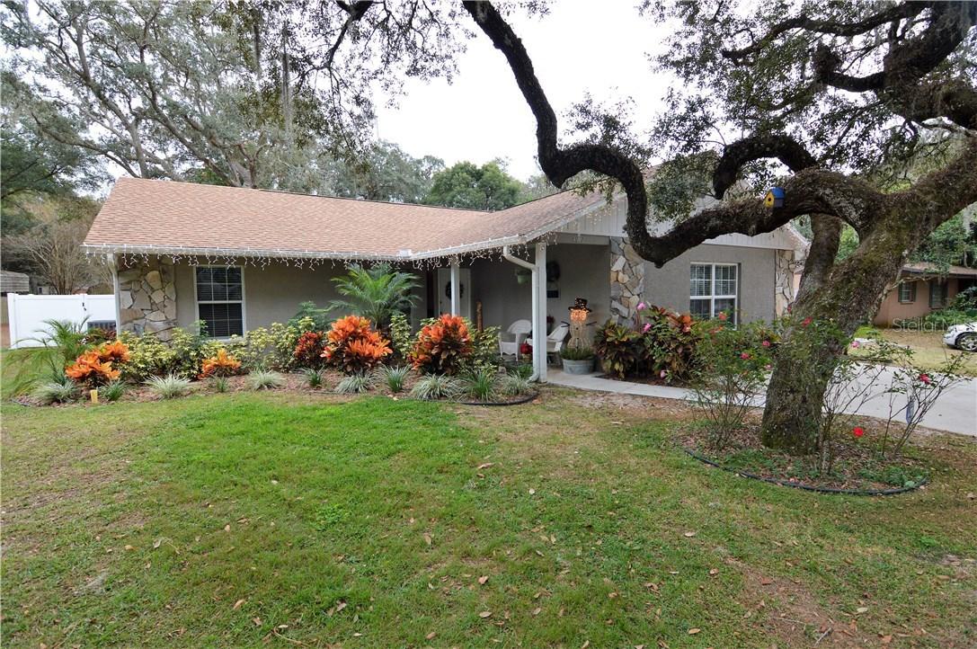 4972 Lakewood Dr., Dade City, FL 33523