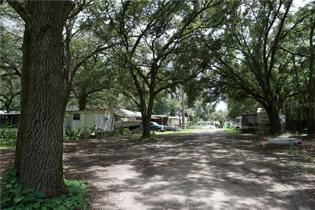 37042 Geiger Rd., Zephyrhills, FL 33542