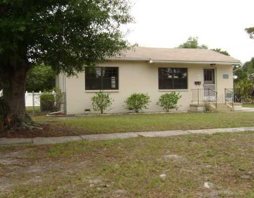 566 Gloria Ave., Arcadia, FL 34266